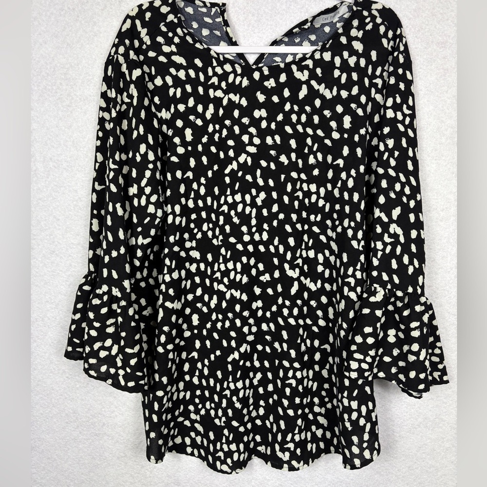 Ces Femme Black and White Top Size Large